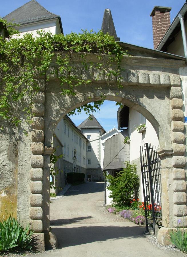 Kloster Wernberg Otel Dış mekan fotoğraf